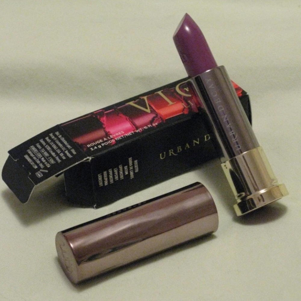 Urban Decay Vice Lipstick 'Notorious' Matte Violet-Berry Ltd Ed NIB